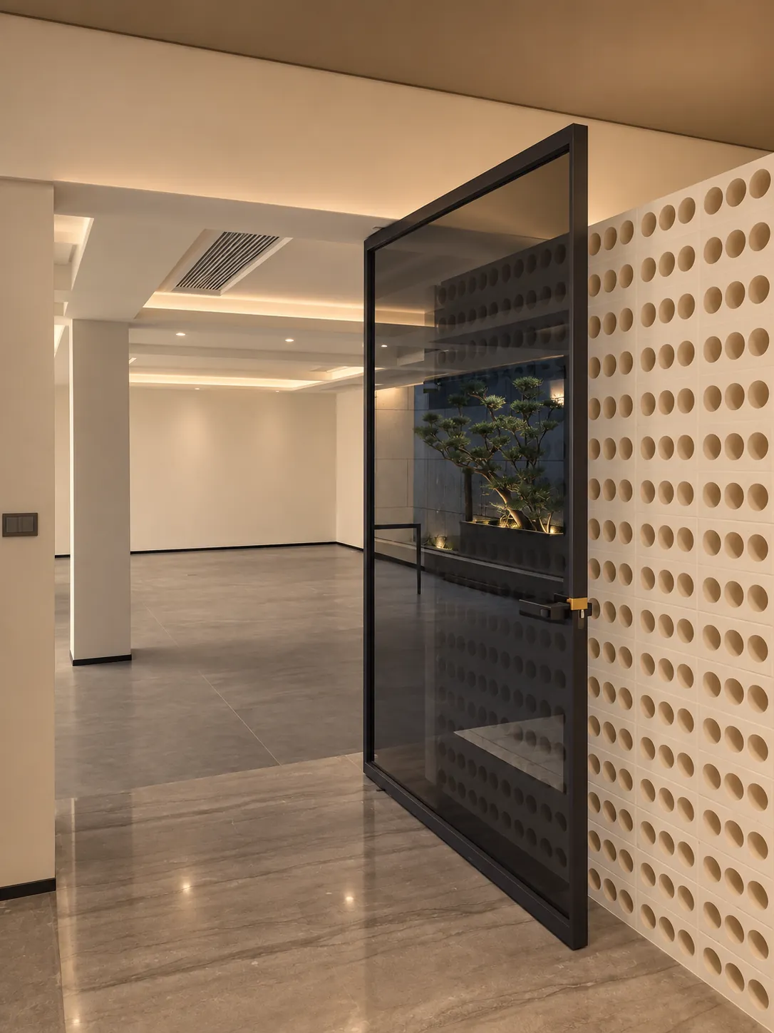 Doorway | A precise glass threshold
