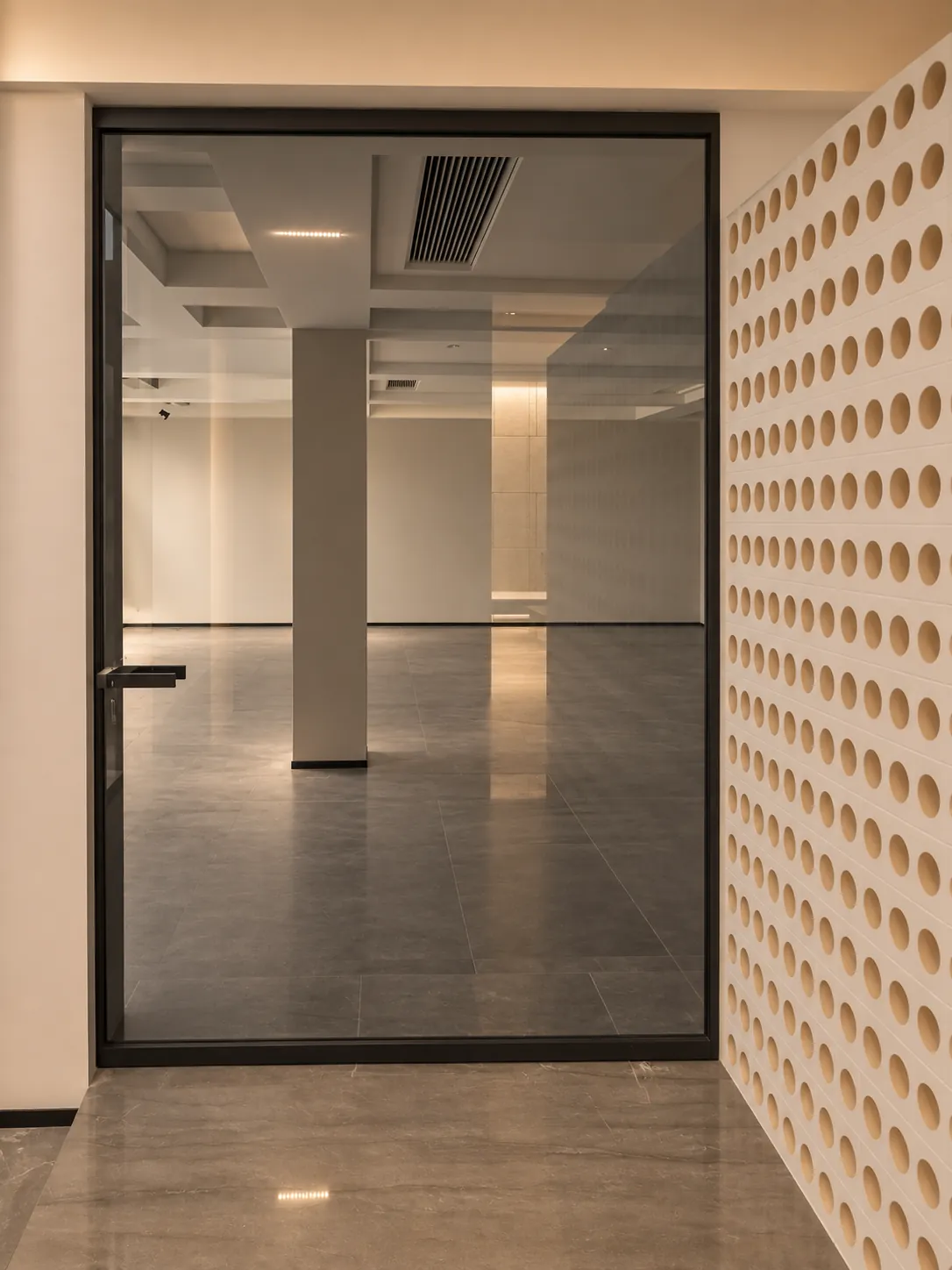Pivot doors
